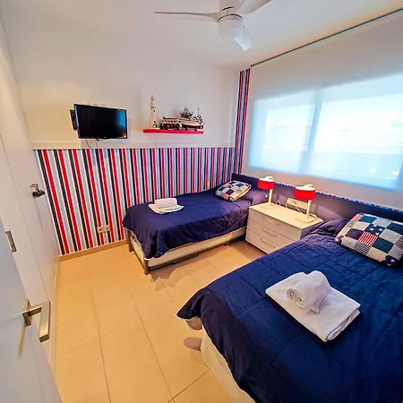 Litoral Costa Dorada - Tropicana Mar Only Families Апартаменты