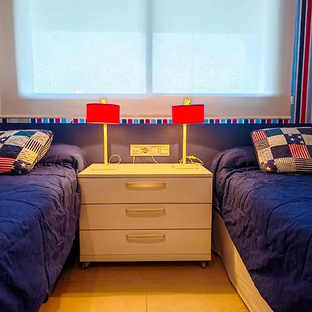 Litoral Costa Dorada - Tropicana Mar Only Families *